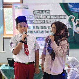 Sosialisasi Kepemimpinan Siswa dalam Membangun Generasi Pemimpin Berkarakter